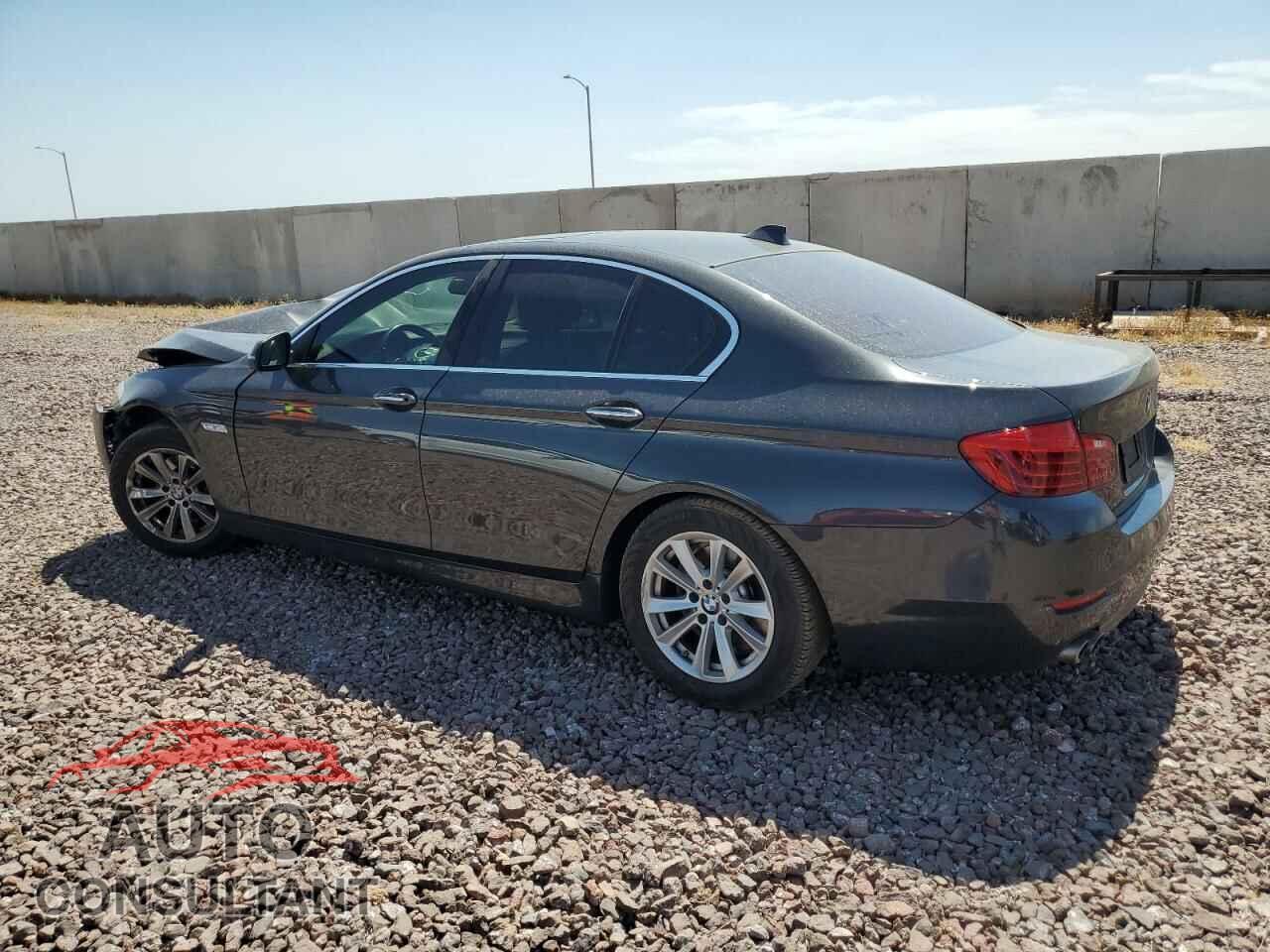 BMW 5 SERIES 2015 - WBA5A5C52FD515877