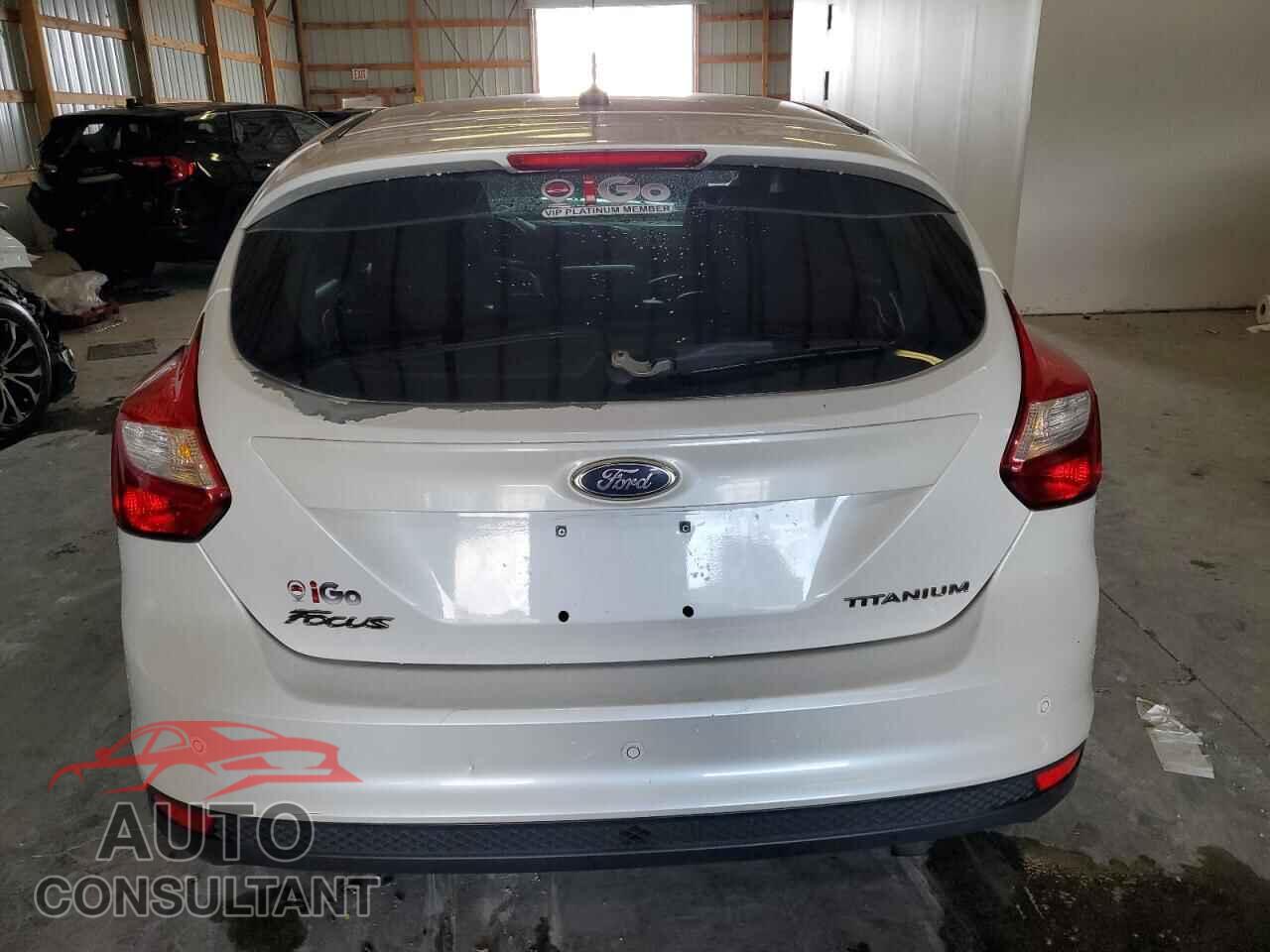 FORD FOCUS 2012 - 1FAHP3N22CL183050