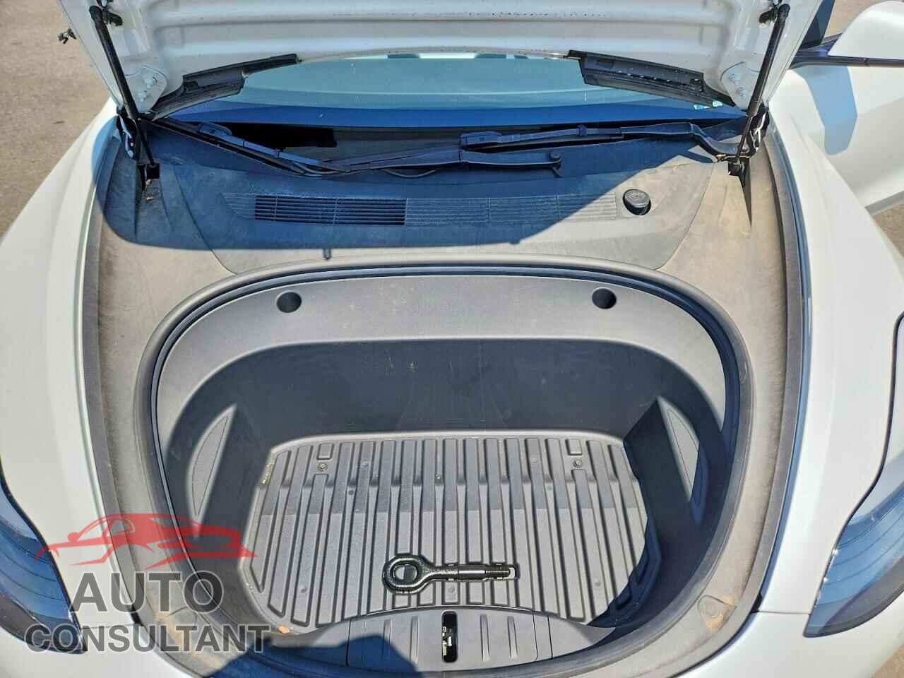 TESLA MODEL 3 2022 - 5YJ3E1EB2NF176975