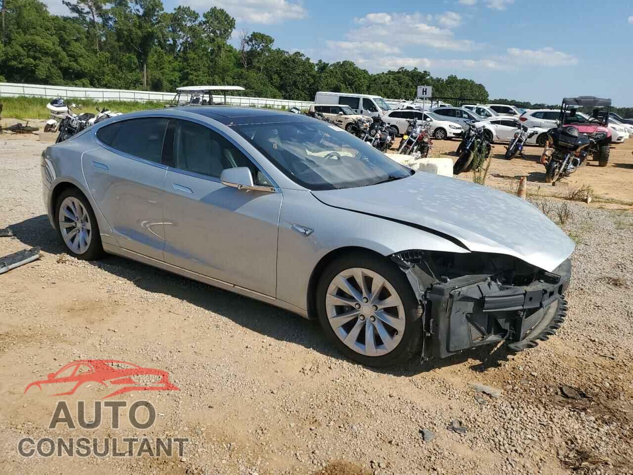 TESLA MODEL S 2016 - 5YJSA1E21GF145095