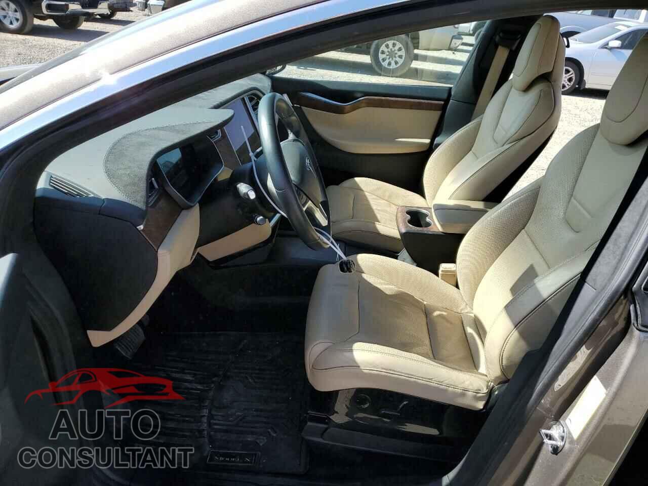 TESLA MODEL X 2016 - 5YJXCDE20GF026004
