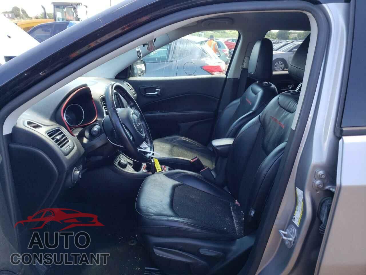 JEEP COMPASS 2019 - 3C4NJDDB7KT799349