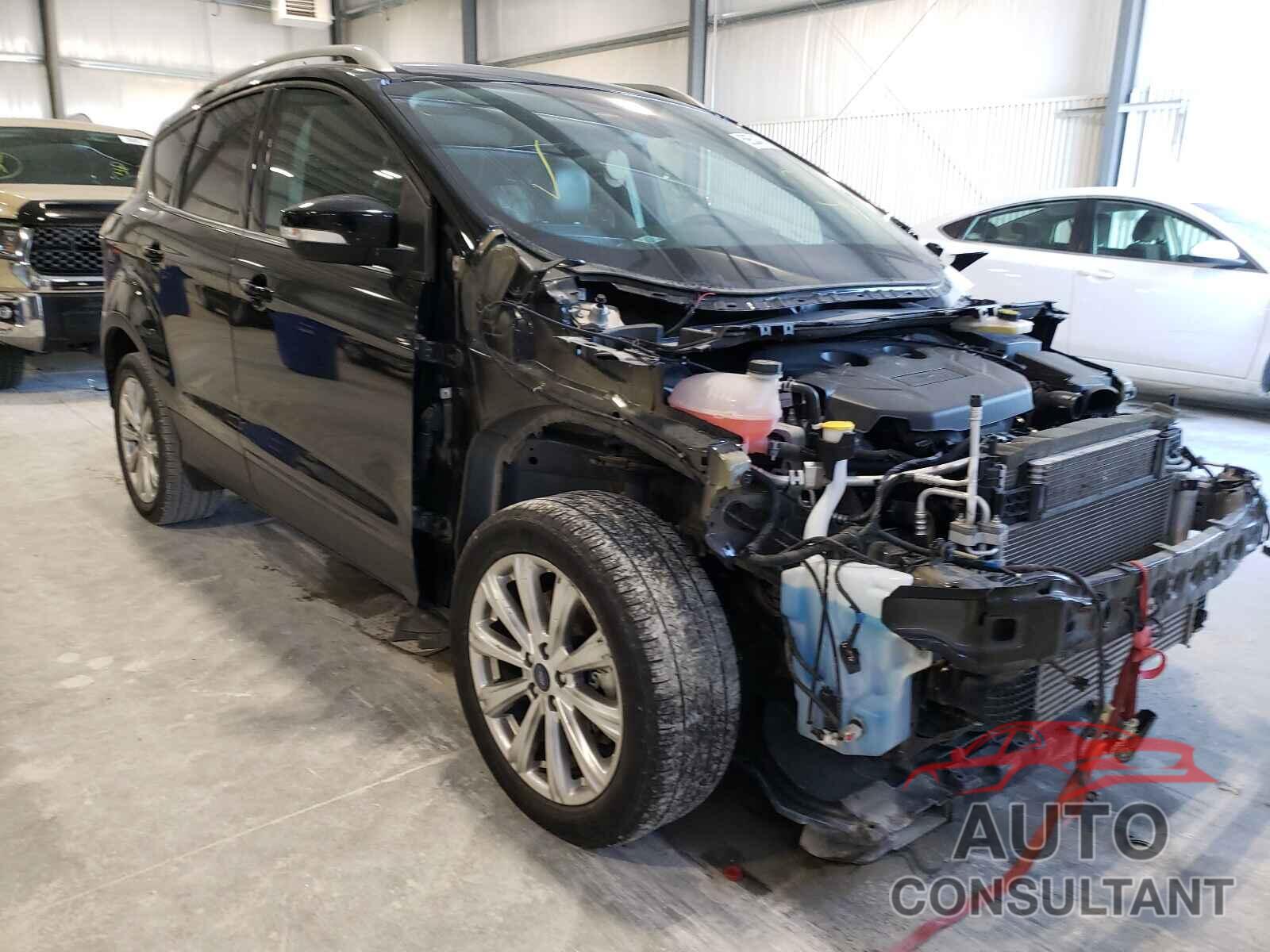 FORD ESCAPE 2018 - 1FMCU9J96JUA10072