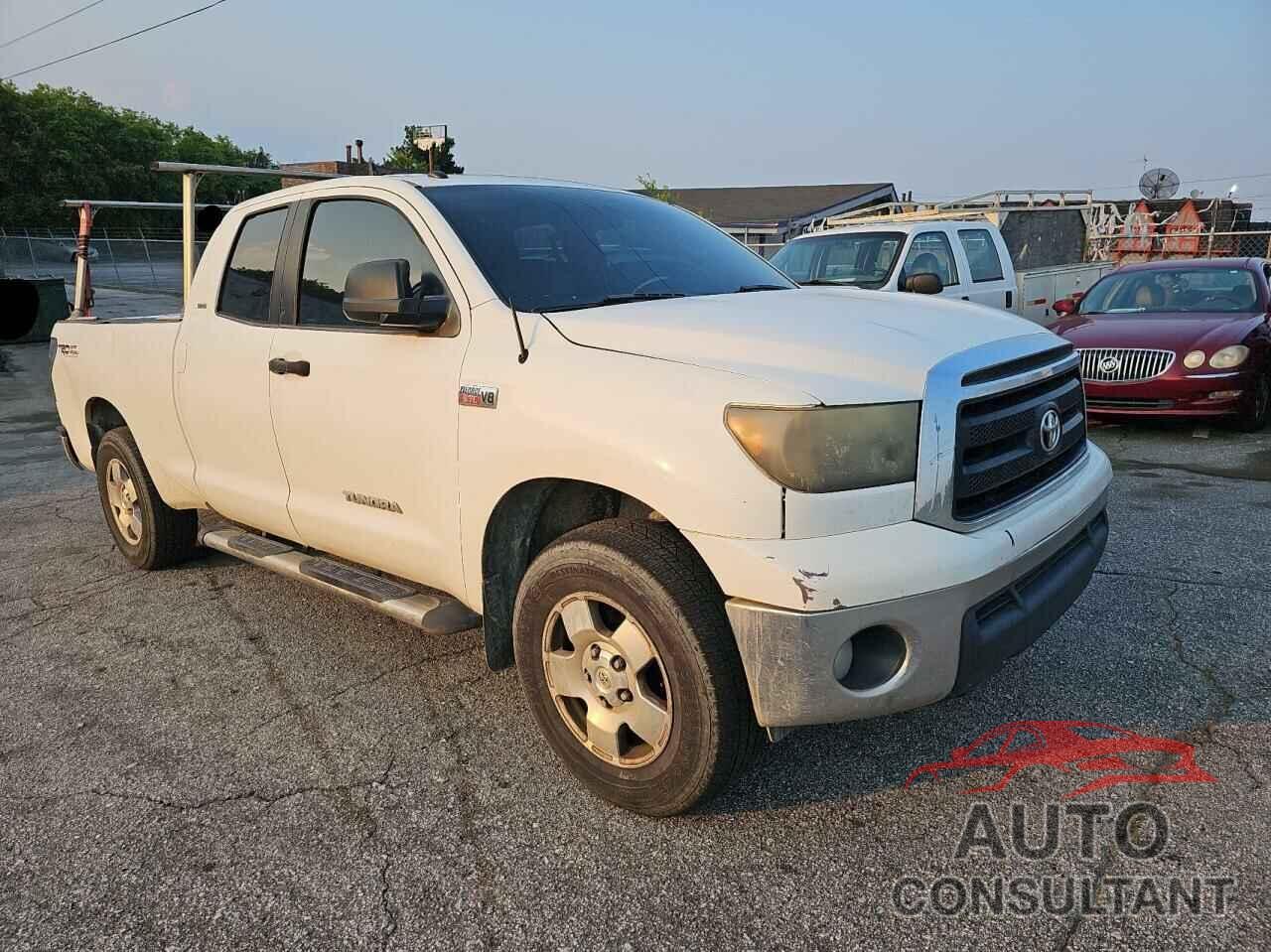 TOYOTA TUNDRA 2011 - 5TFRY5F16BX104676