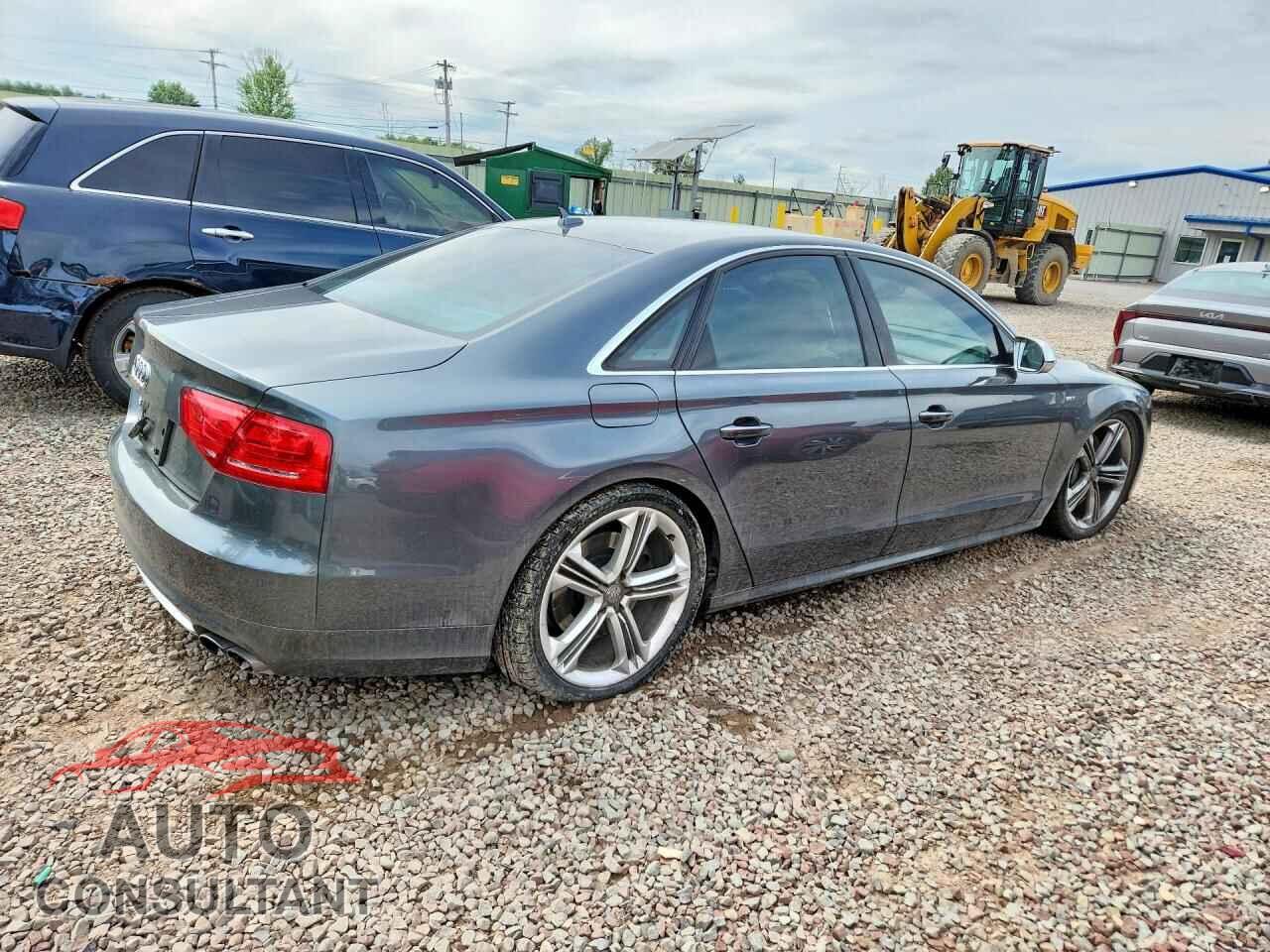 AUDI S8 2013 - WAUD2AFD4DN022682