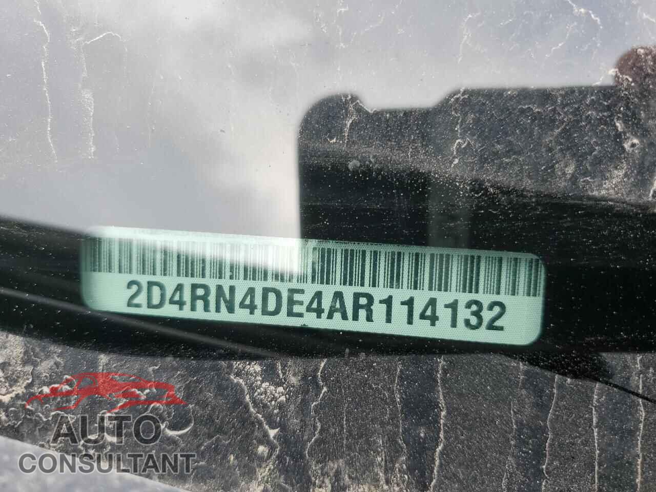 DODGE CARAVAN 2010 - 2D4RN4DE4AR114132