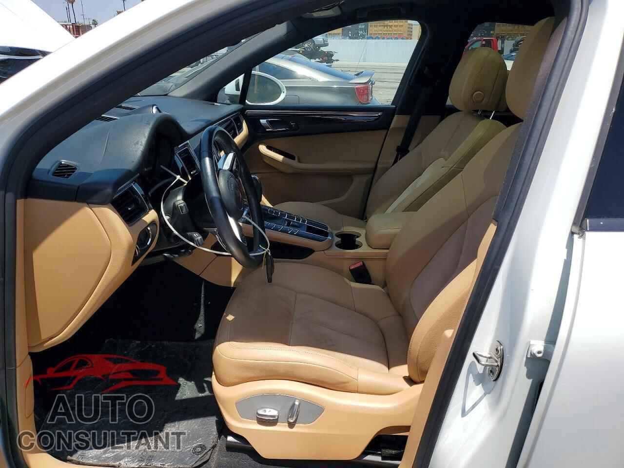 PORSCHE MACAN 2017 - WP1AA2A52HLB01945