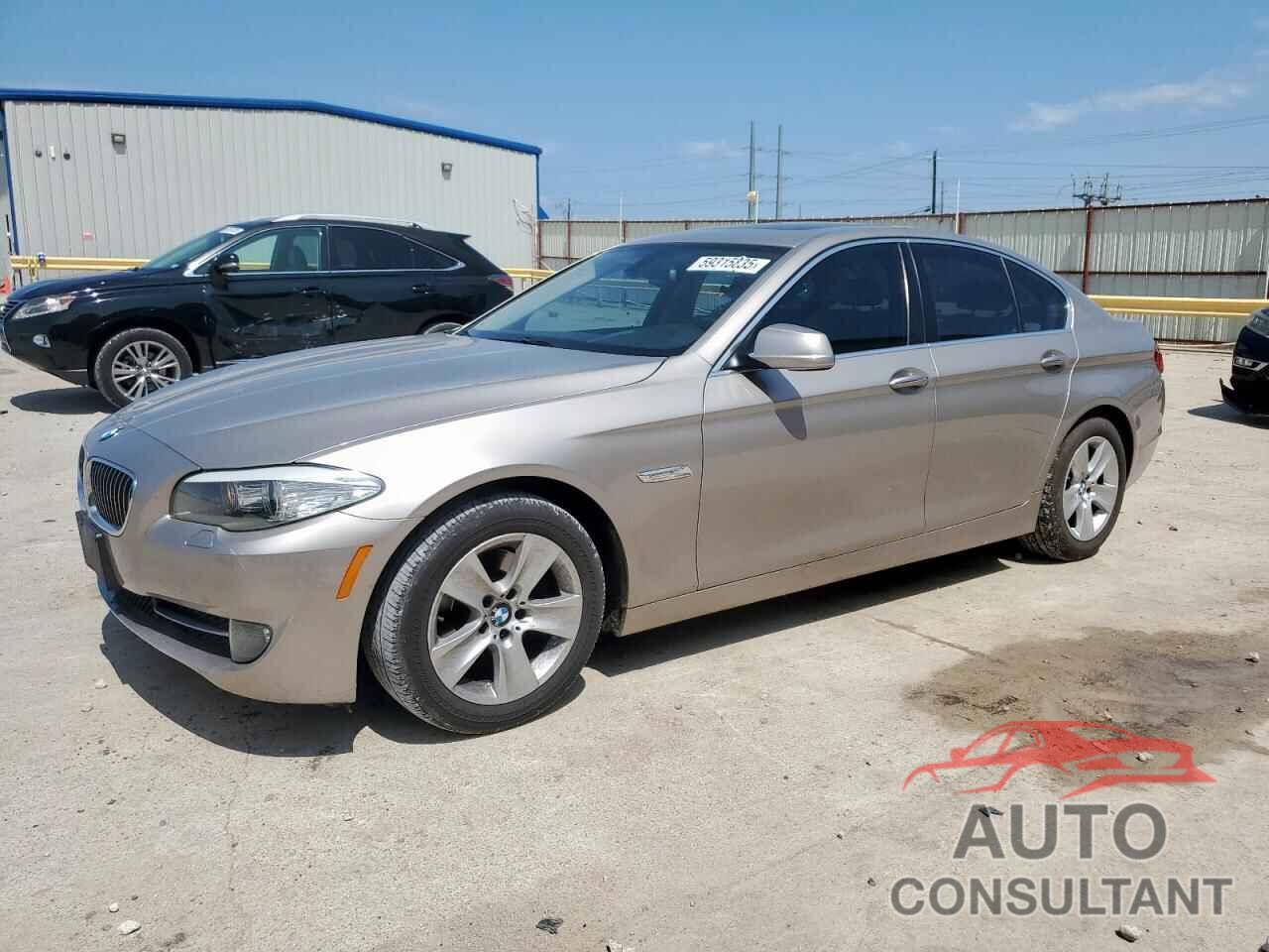 BMW 5 SERIES 2011 - WBAFR1C5XBC736794