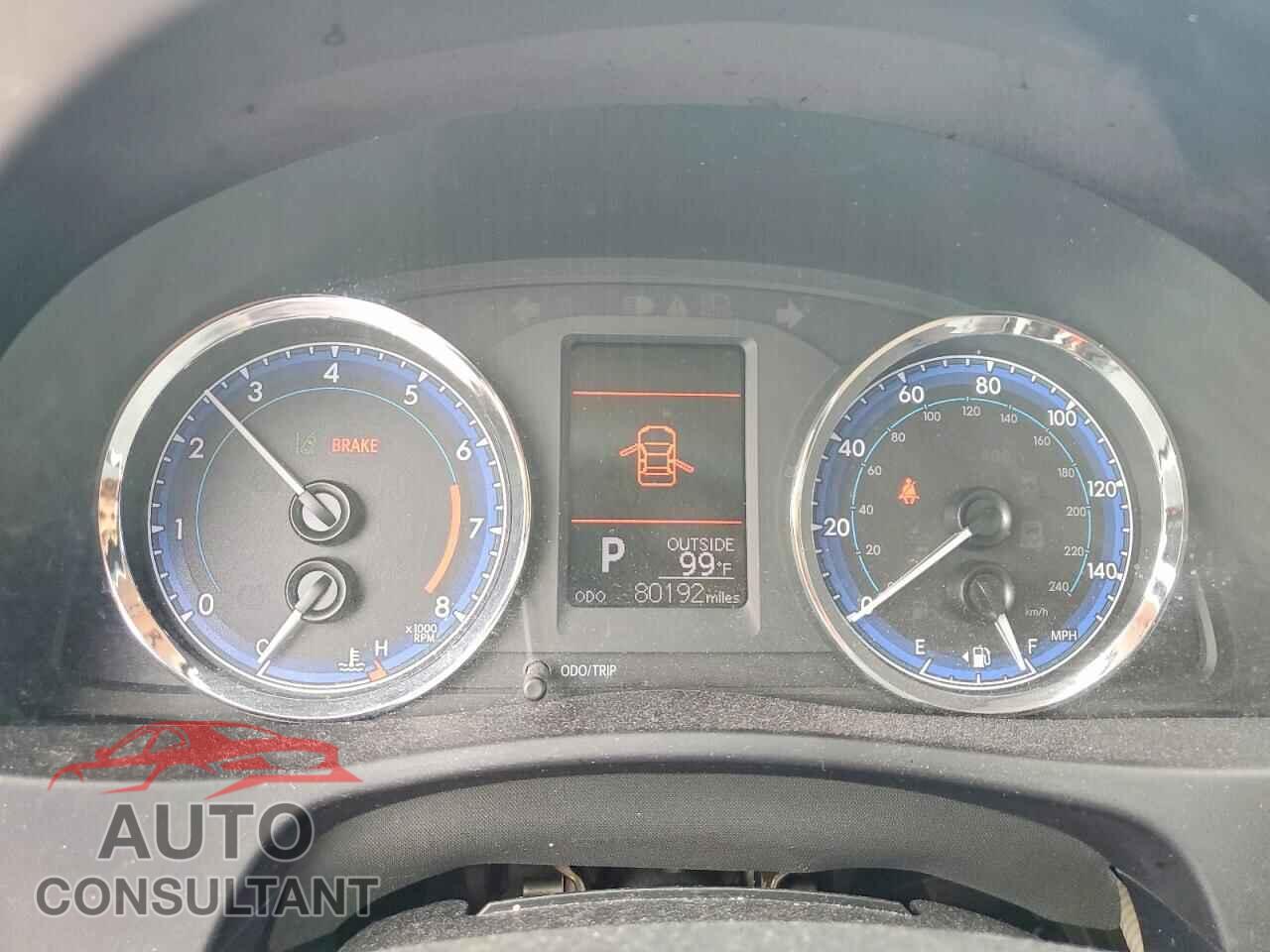 TOYOTA COROLLA 2018 - 5YFBPRHE2JP833461