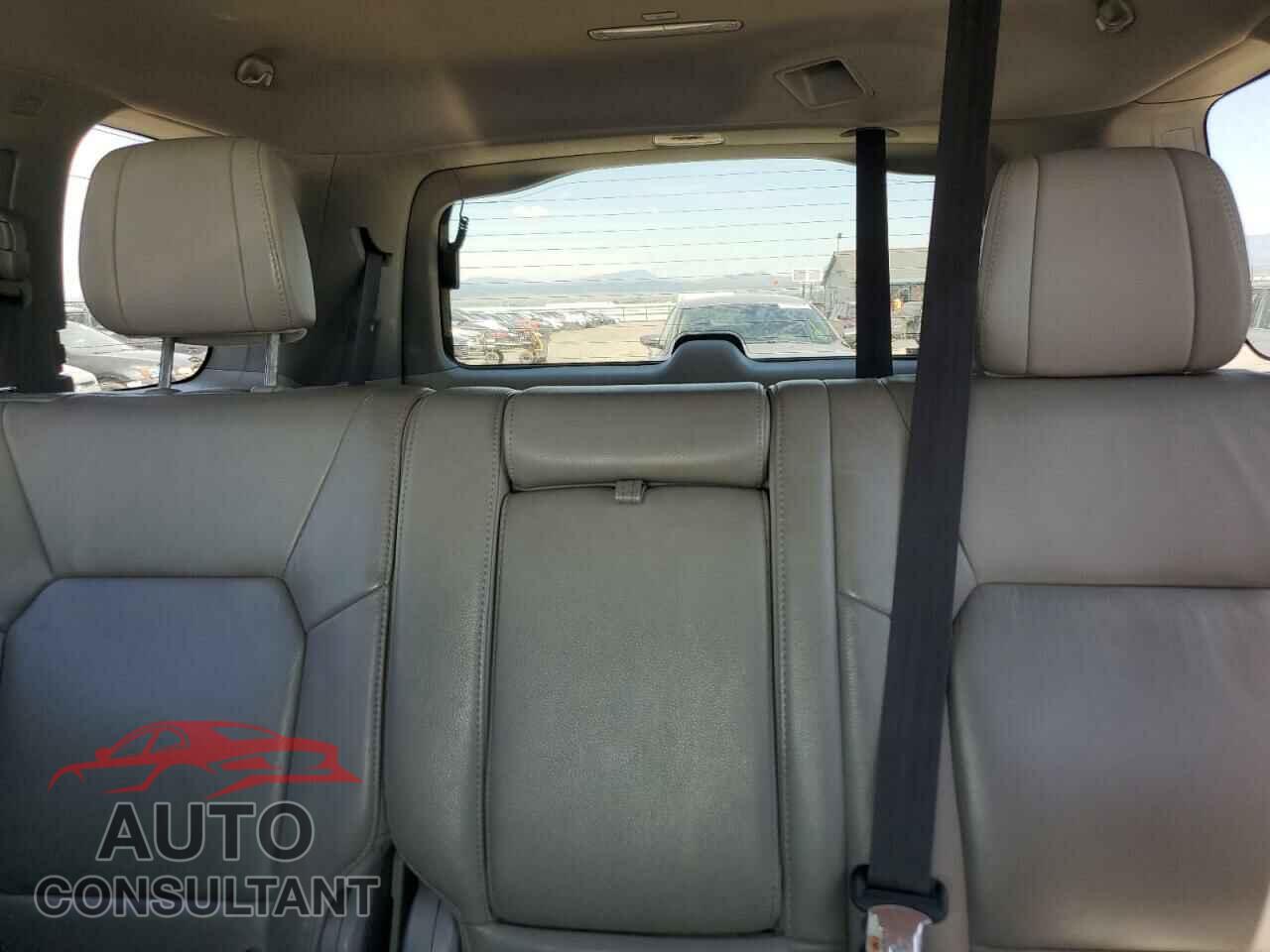 HONDA PILOT 2012 - 5FNYF4H52CB084031