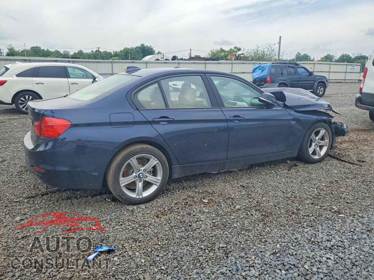 BMW 3 SERIES 2014 - WBA3C3C52EF986078