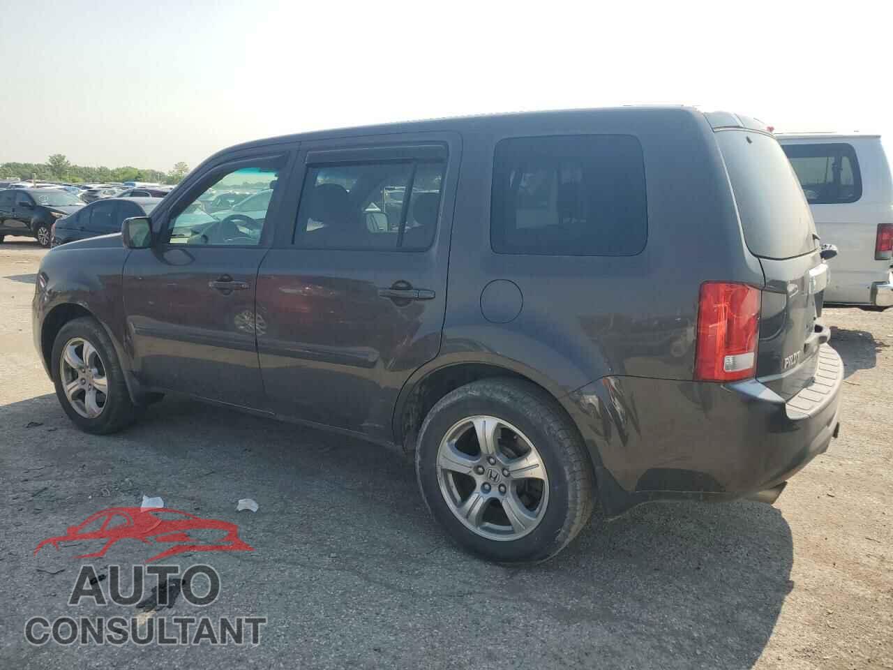 HONDA PILOT 2013 - 5FNYF3H44DB018874