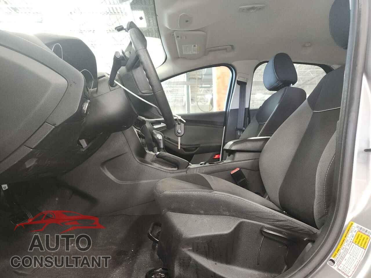 FORD FOCUS 2014 - 1FADP3F21EL413600
