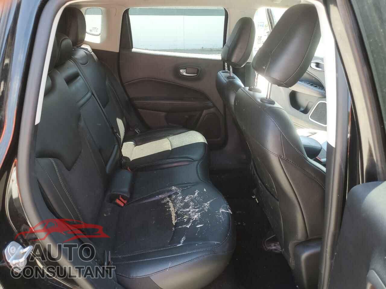JEEP COMPASS 2019 - 3C4NJDBBXKT595776