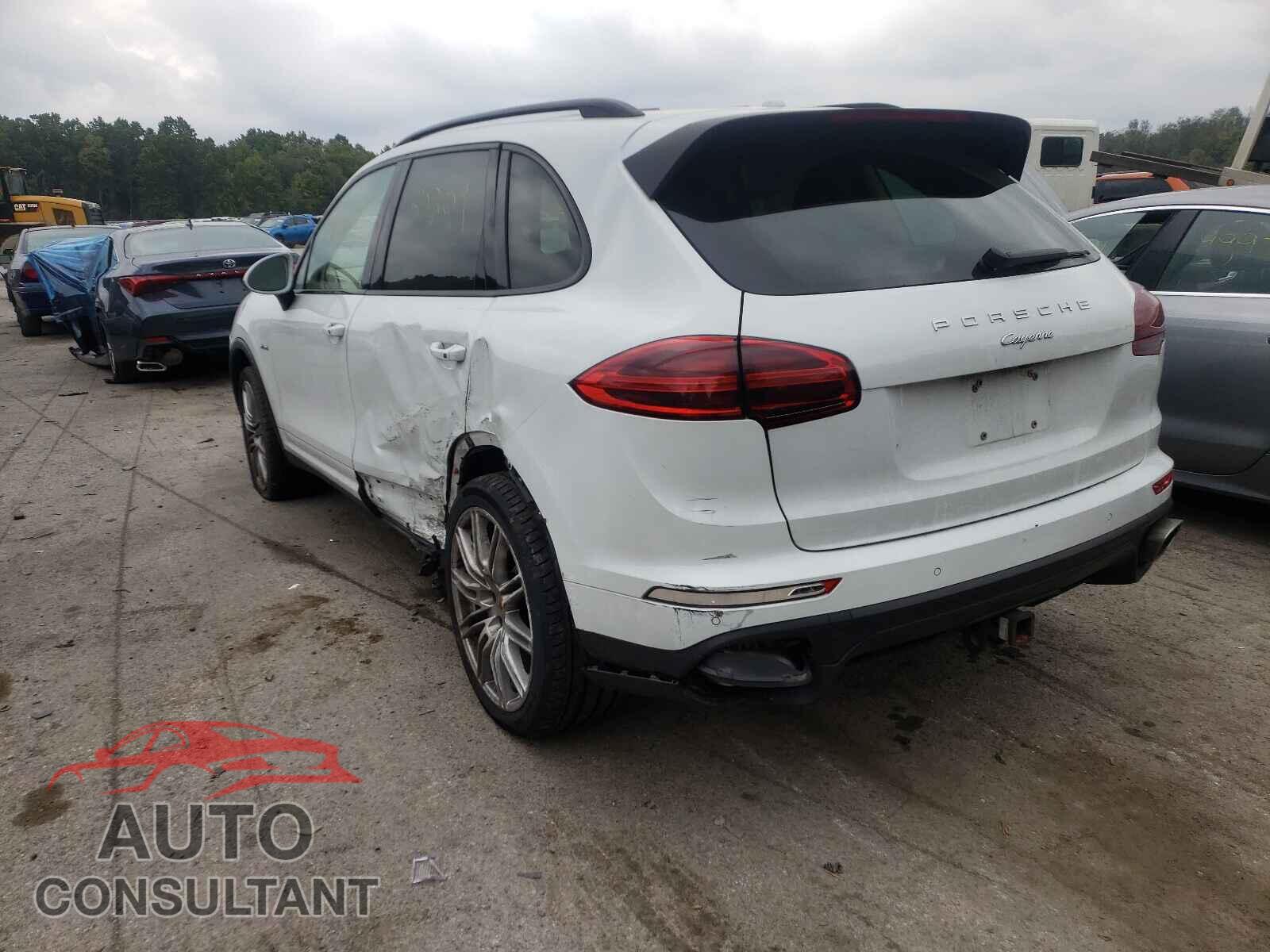 PORSCHE CAYENNE 2016 - WP1AF2A24GKA42764