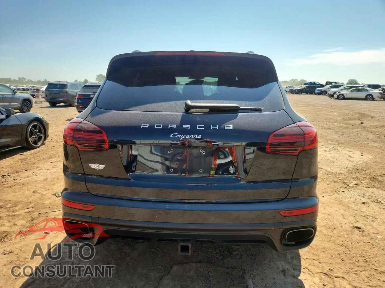 PORSCHE CAYENNE 2016 - WP1AA2A27GKA12303