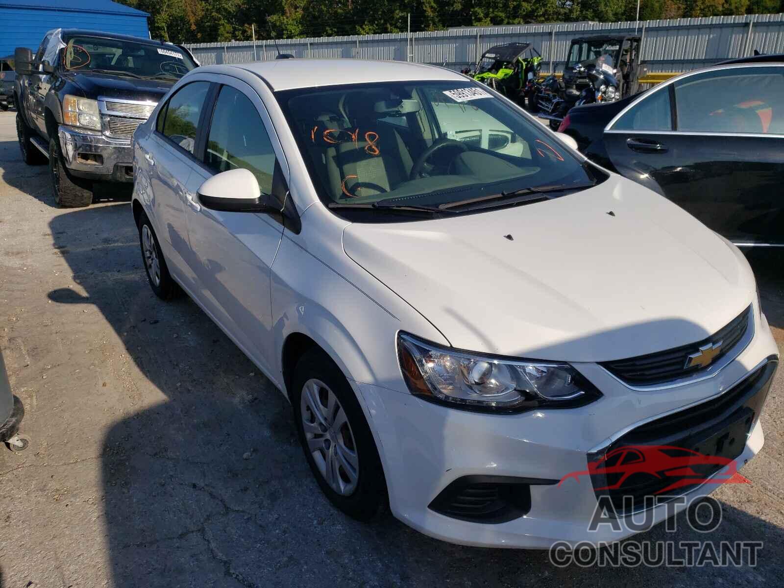 CHEVROLET SONIC 2017 - 1G1JB5SH0H4155515