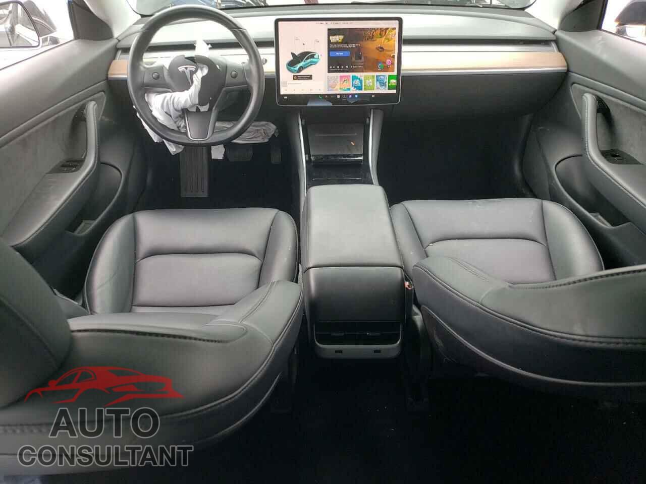 TESLA MODEL 3 2018 - 5YJ3E1EA0JF172523