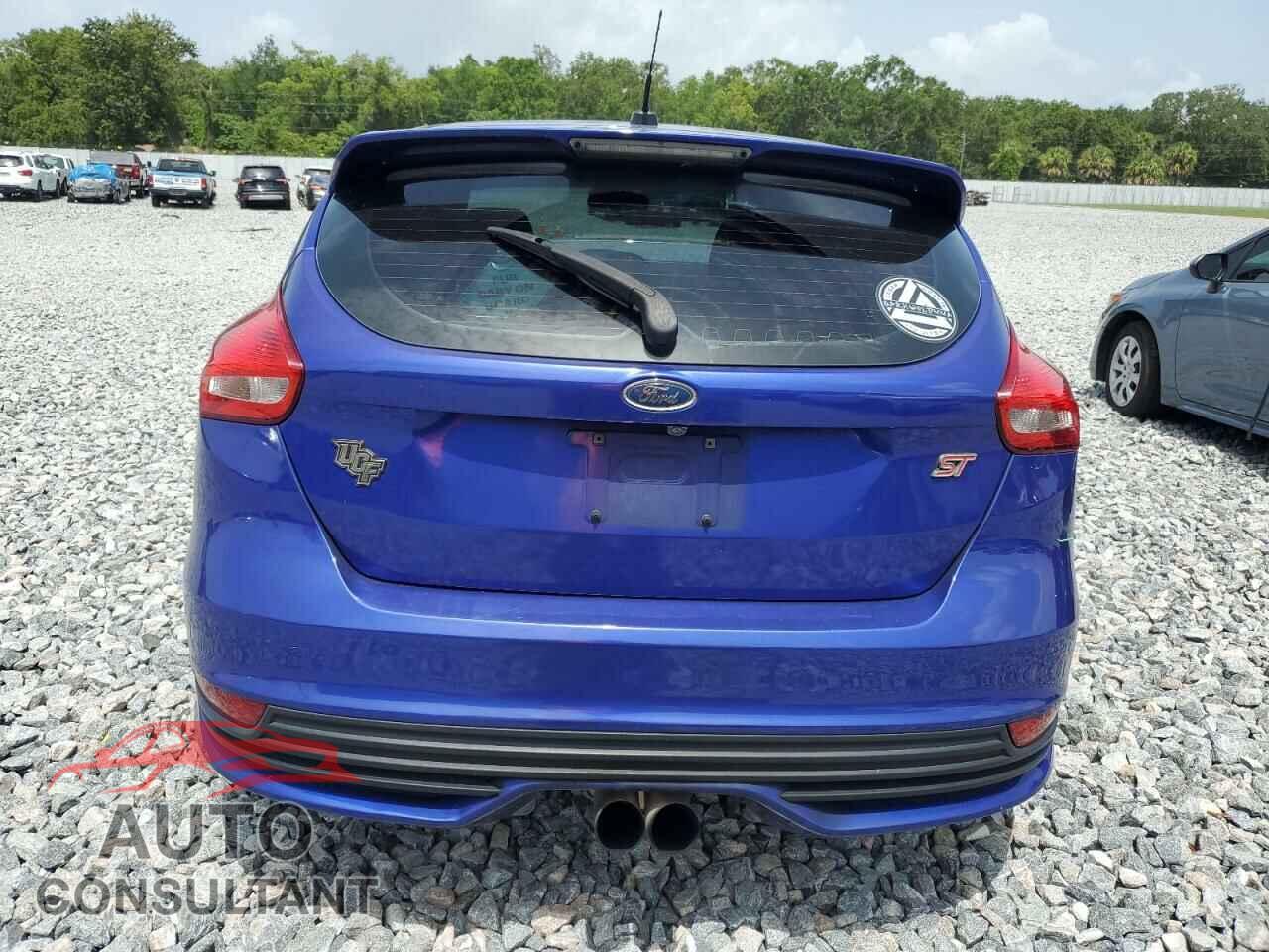 FORD FOCUS 2015 - 1FADP3L94FL238620