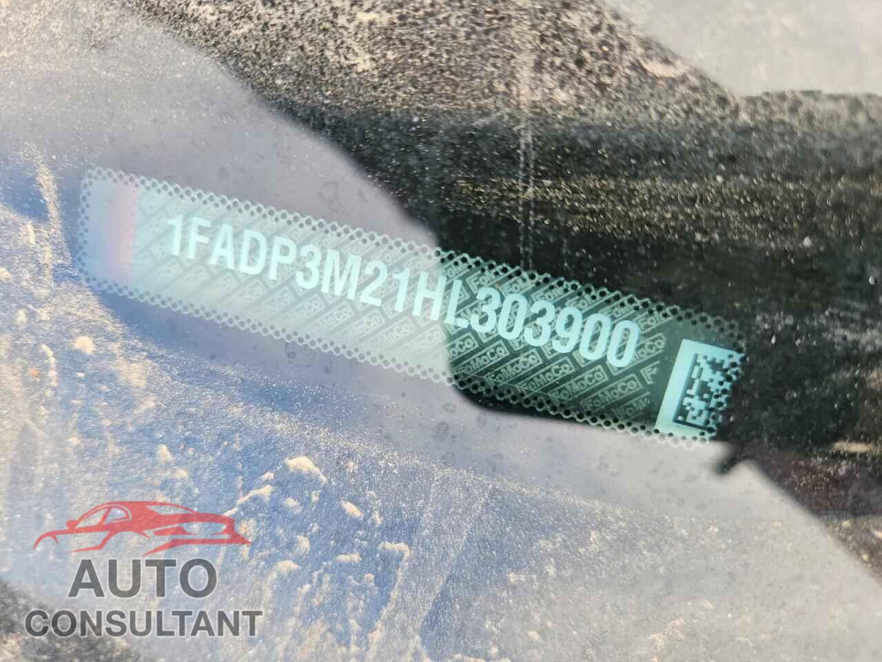 FORD FOCUS 2017 - 1FADP3M21HL303900