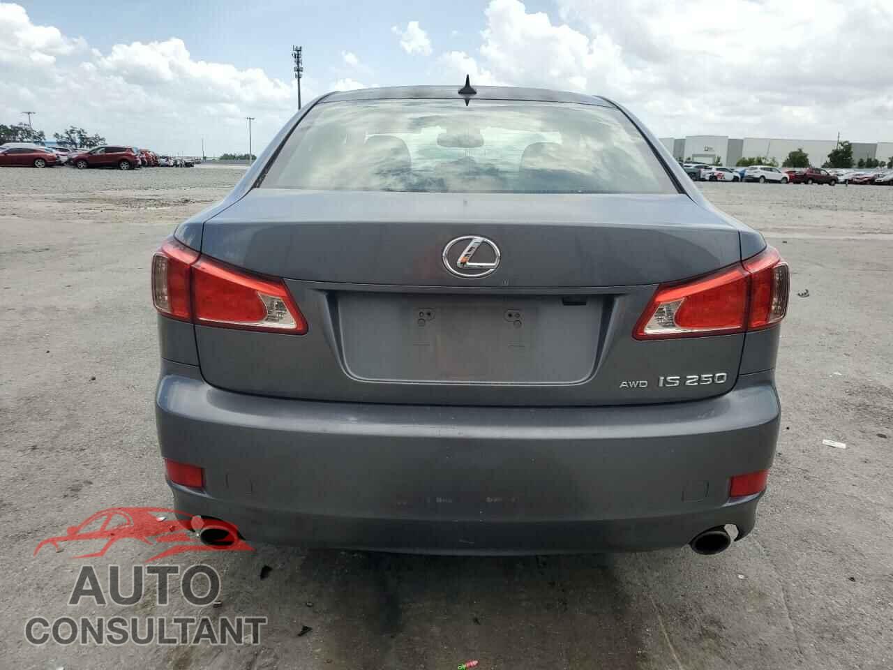 LEXUS IS 2012 - JTHCF5C25C5056981