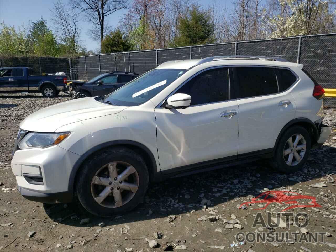 NISSAN ROGUE 2017 - KNMAT2MT5HP582207