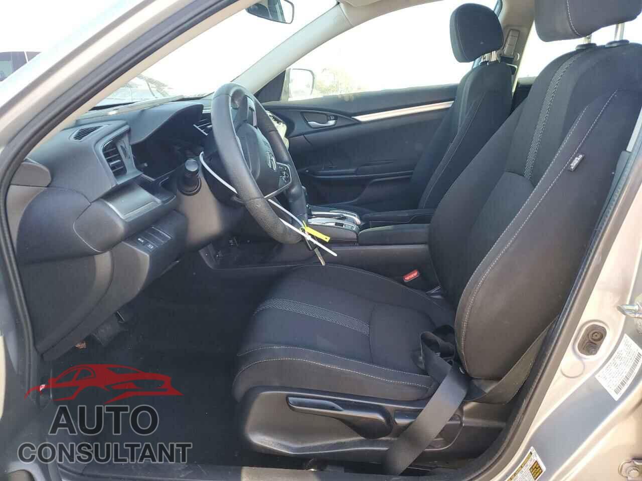 HONDA CIVIC 2018 - 2HGFC2F56JH561284