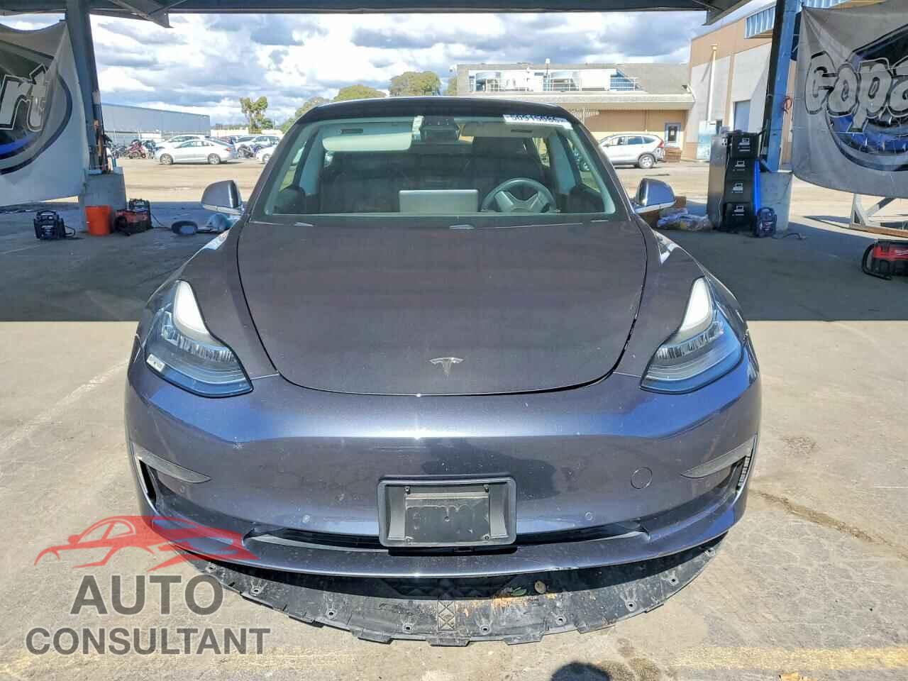 TESLA MODEL 3 2018 - 5YJ3E1EA6JF025610