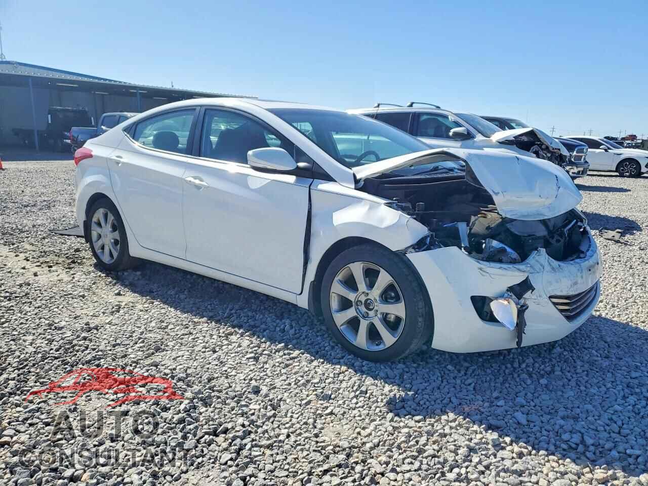 HYUNDAI ELANTRA 2013 - 5NPDH4AE7DH305788