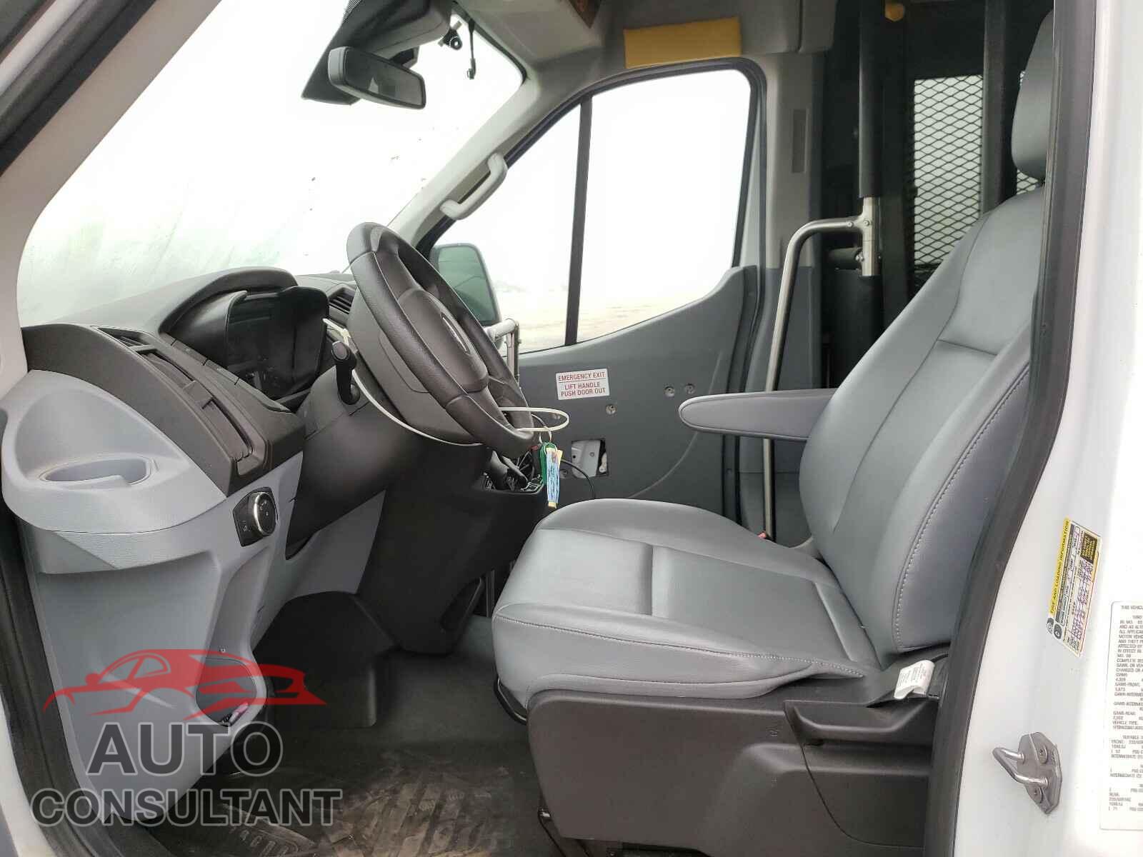 FORD TRANSIT CO 2018 - 1FTBW2XM7JKB55730