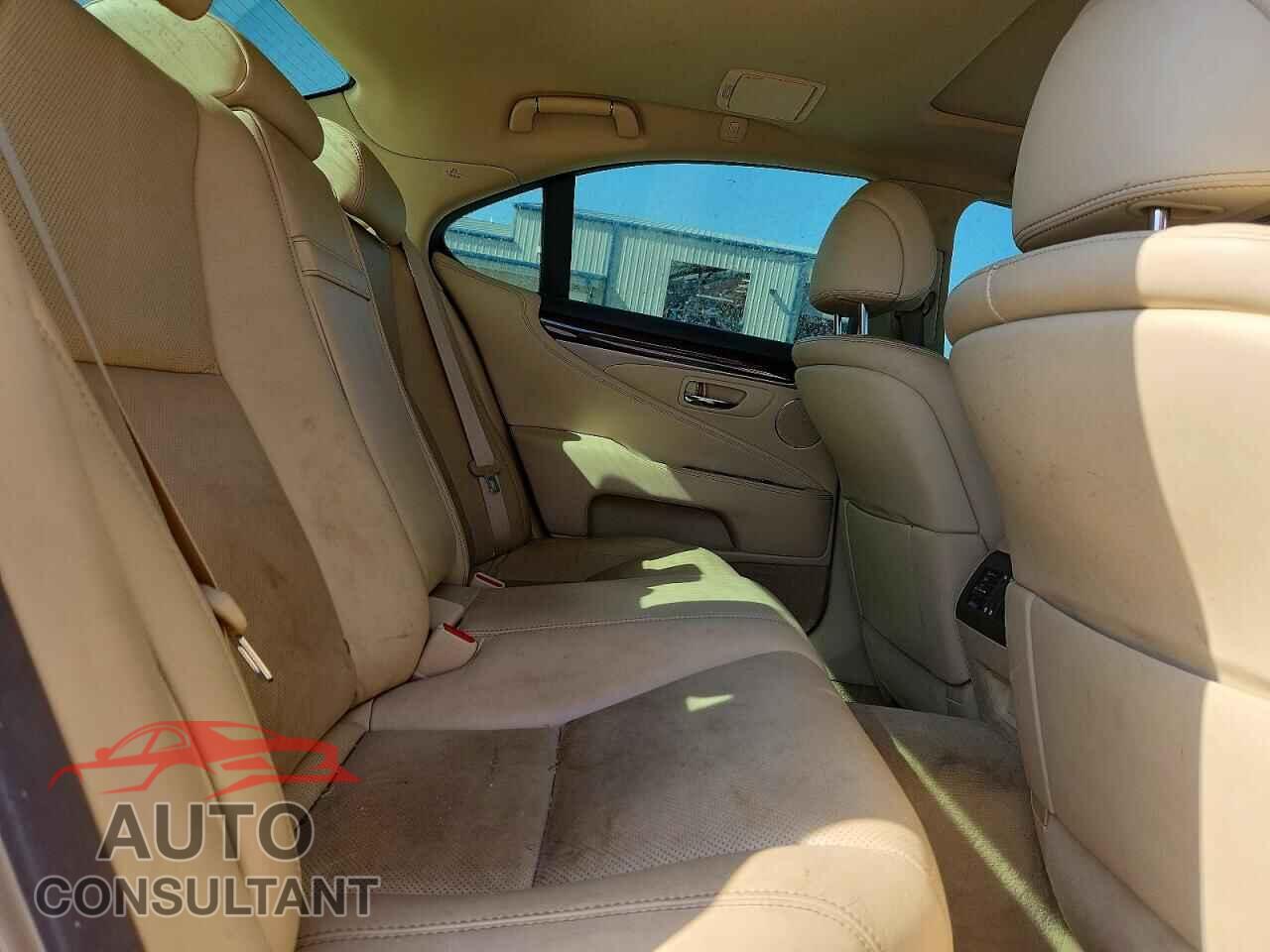 LEXUS LS460 2014 - JTHCL5EF4E5022753