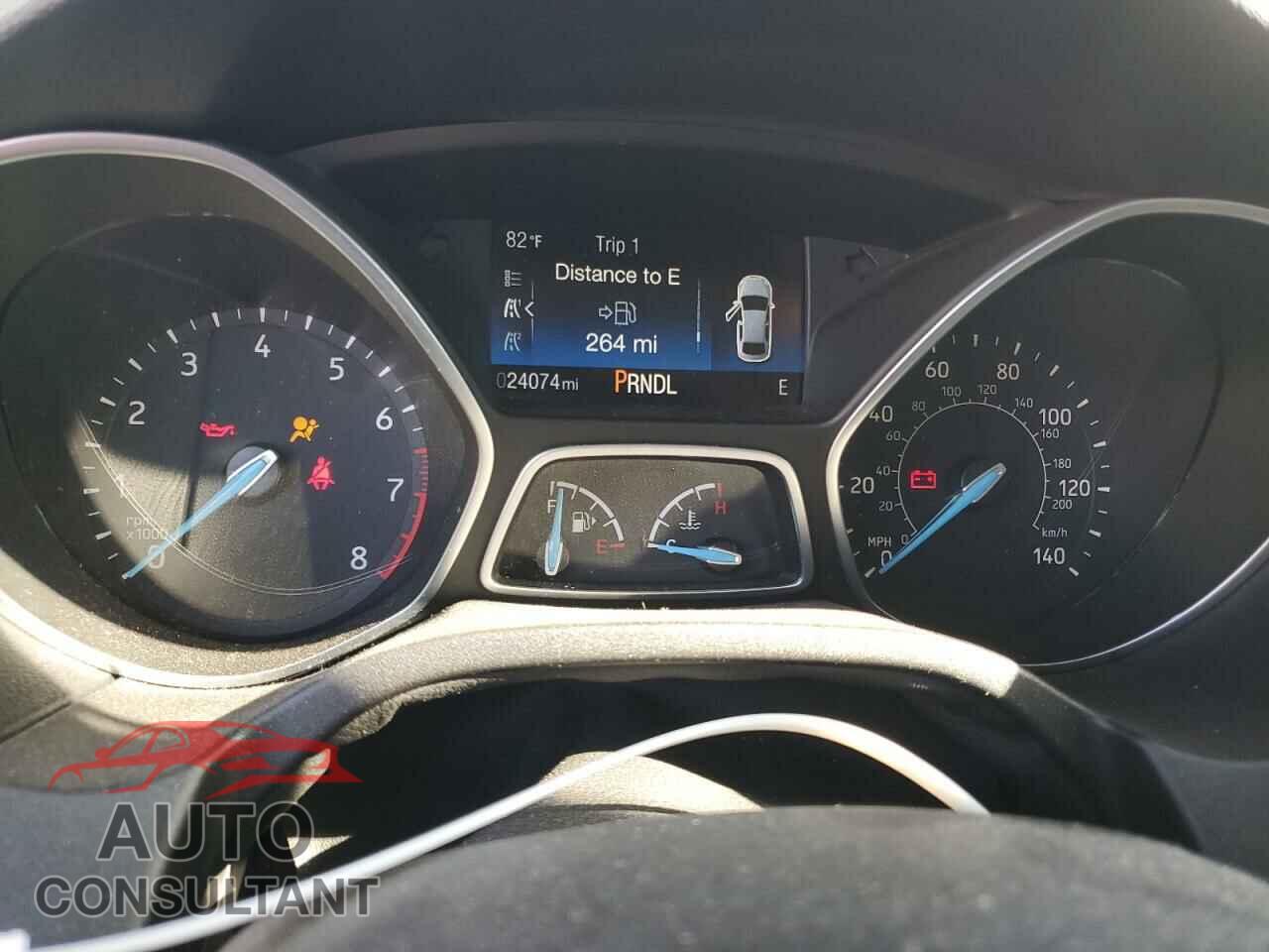 FORD FOCUS 2017 - 1FADP3K27HL230714