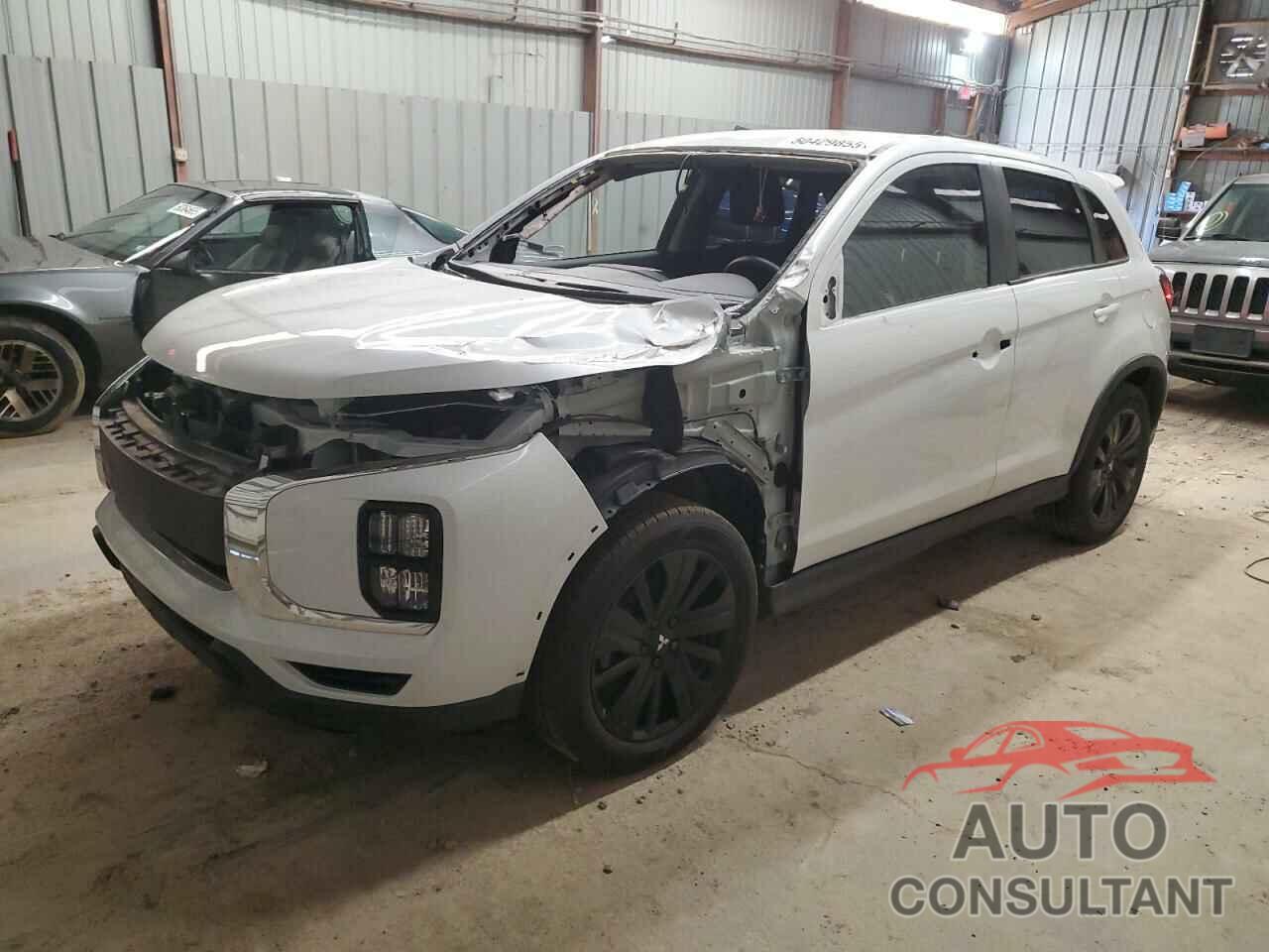 MITSUBISHI OUTLANDER 2023 - JA4ARUAU9PU013555