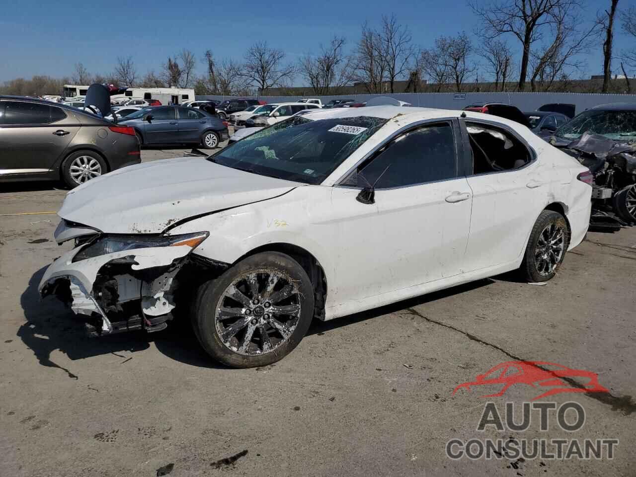 TOYOTA CAMRY 2018 - 4T1B11HK7JU097771