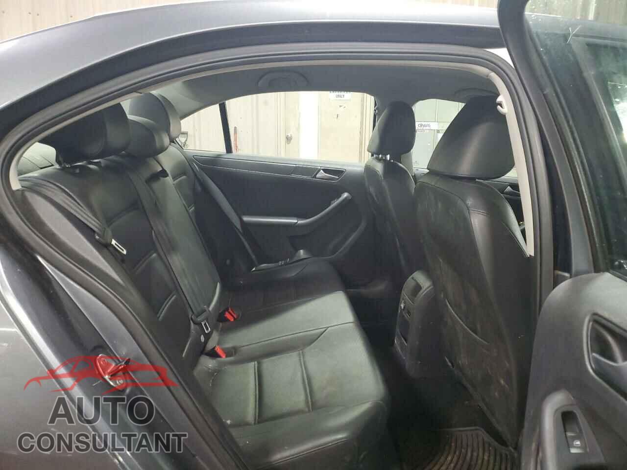 VOLKSWAGEN JETTA 2014 - 3VWB07AJ2EM305252