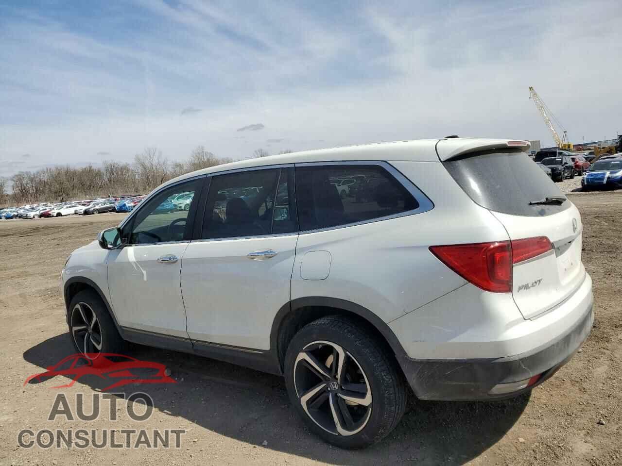 HONDA PILOT 2017 - 5FNYF6H54HB023847