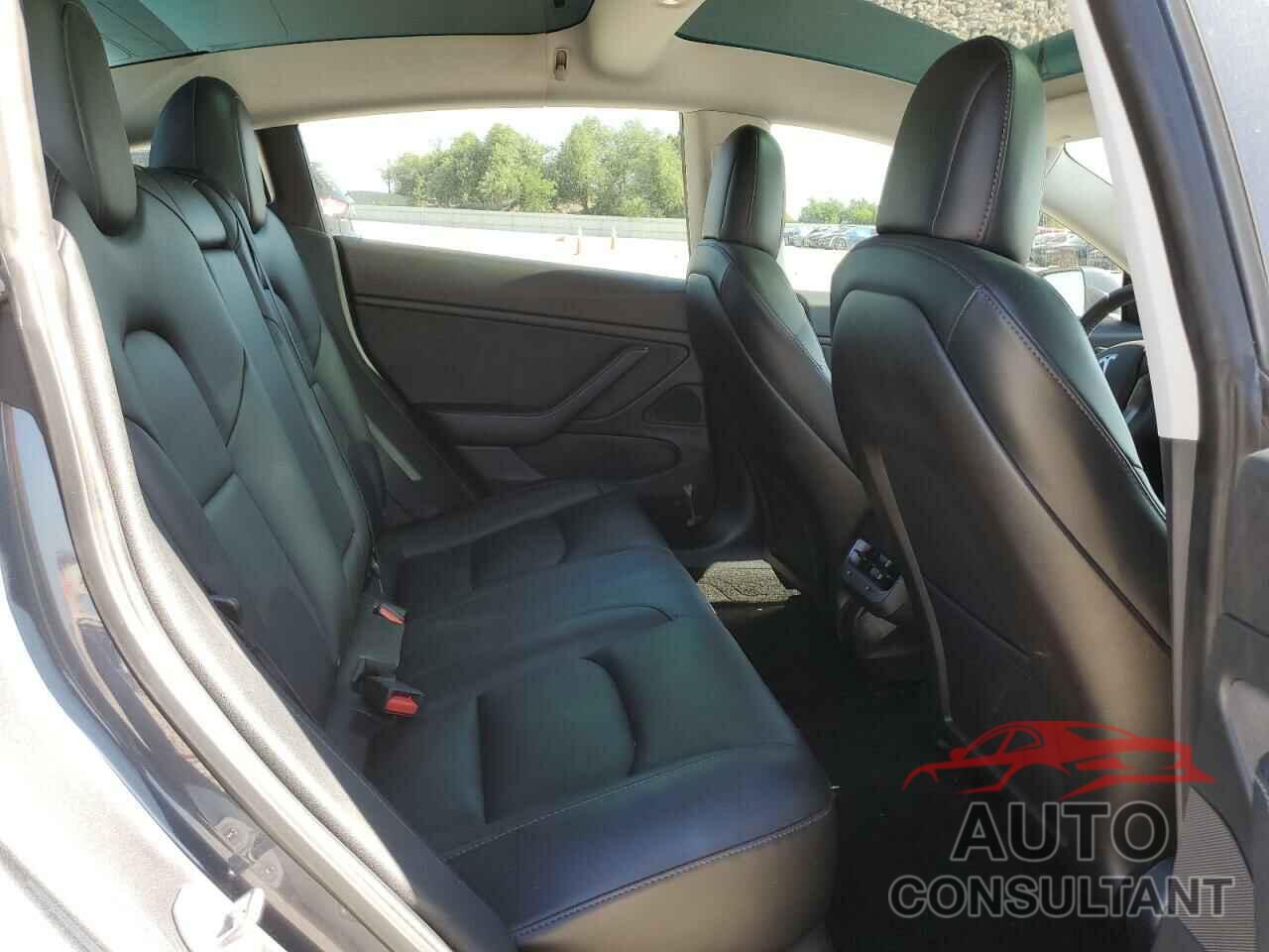 TESLA MODEL 3 2020 - 5YJ3E1EB3LF620135