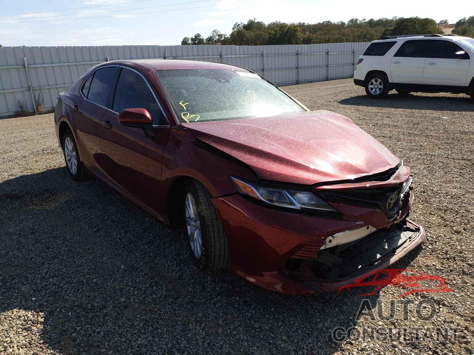 TOYOTA CAMRY 2018 - 4T1B11HK5JU592325