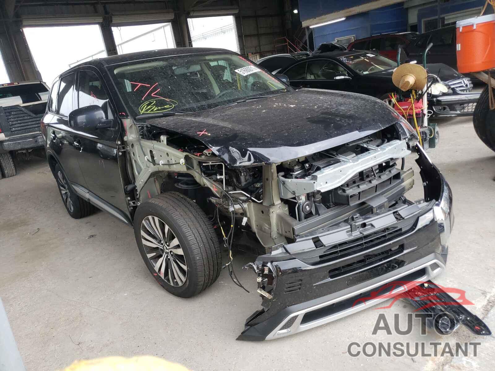 MITSUBISHI OUTLANDER 2019 - JA4AD2A30KZ016835