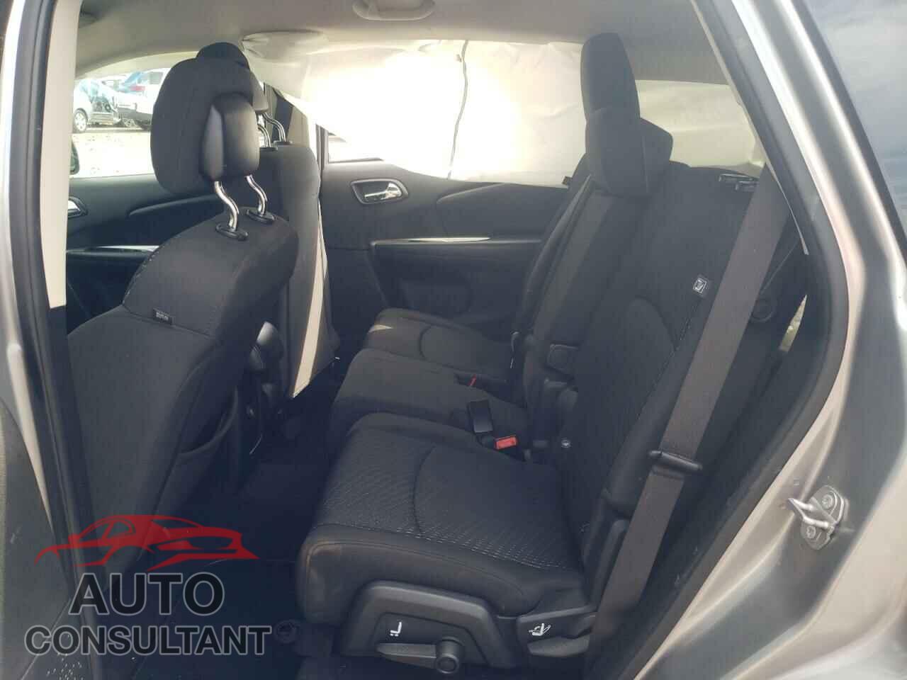 DODGE JOURNEY 2018 - 3C4PDCAB2JT444389