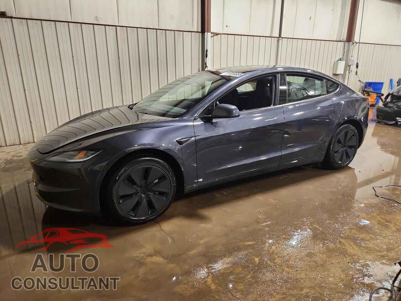TESLA MODEL 3 2025 - 5YJ3E1EA5SF952373