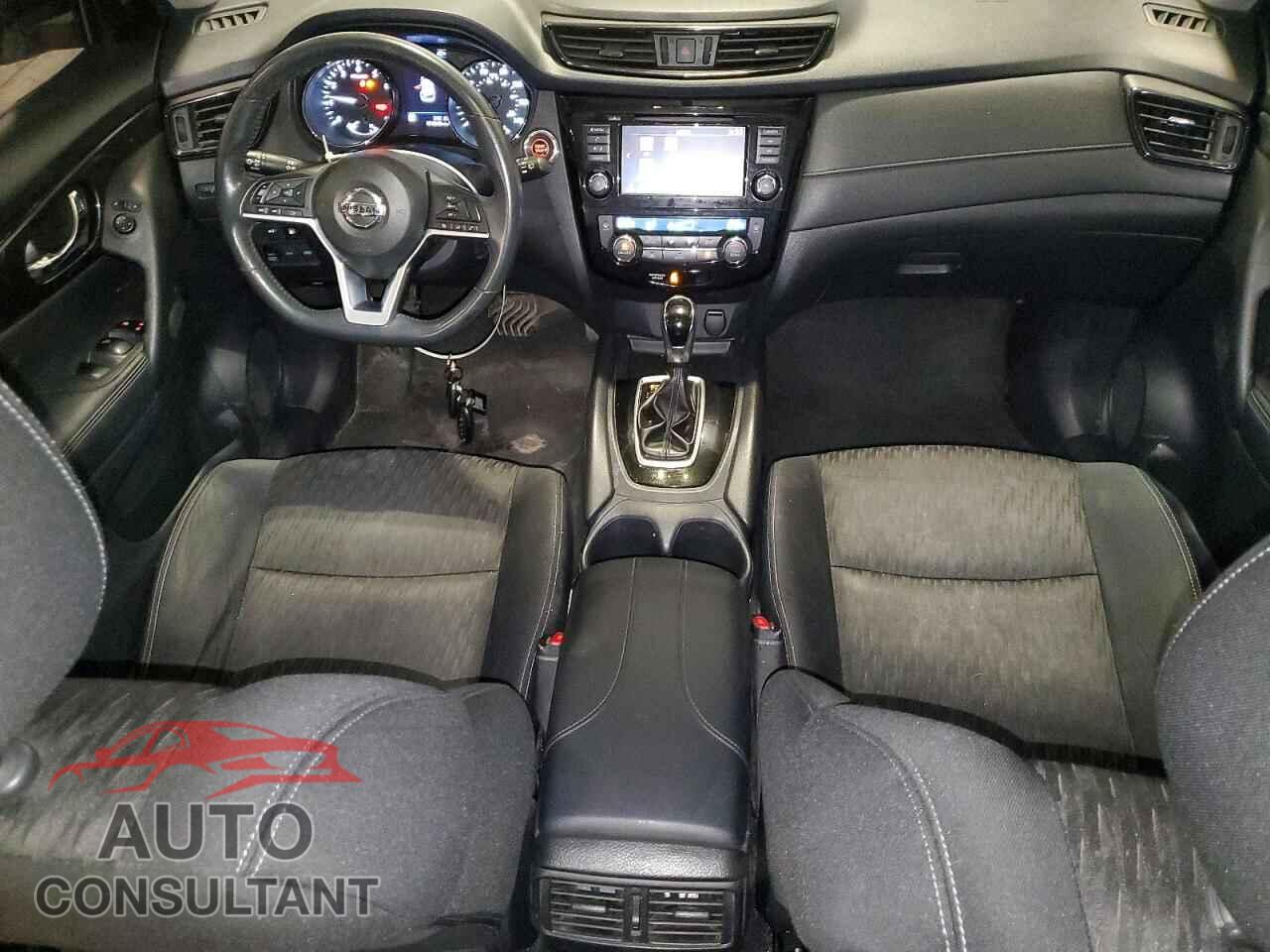 NISSAN ROGUE 2018 - KNMAT2MVXJP585675