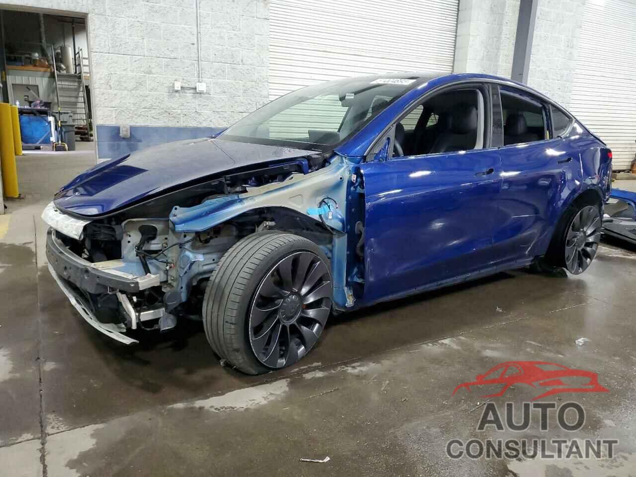 TESLA MODEL Y 2020 - 5YJYGDEF1LF035901