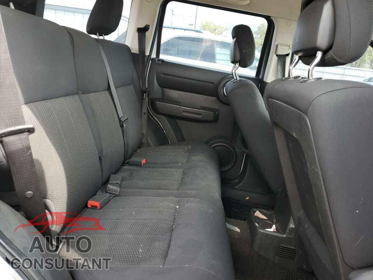 DODGE NITRO 2011 - 1D4PU2GK2BW527093