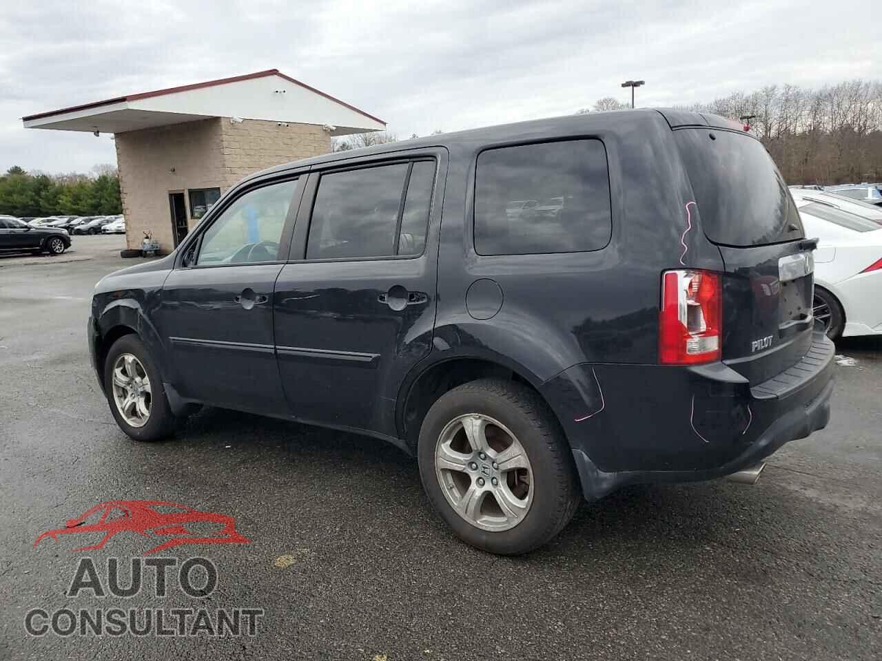 HONDA PILOT 2013 - 5FNYF4H46DB059156