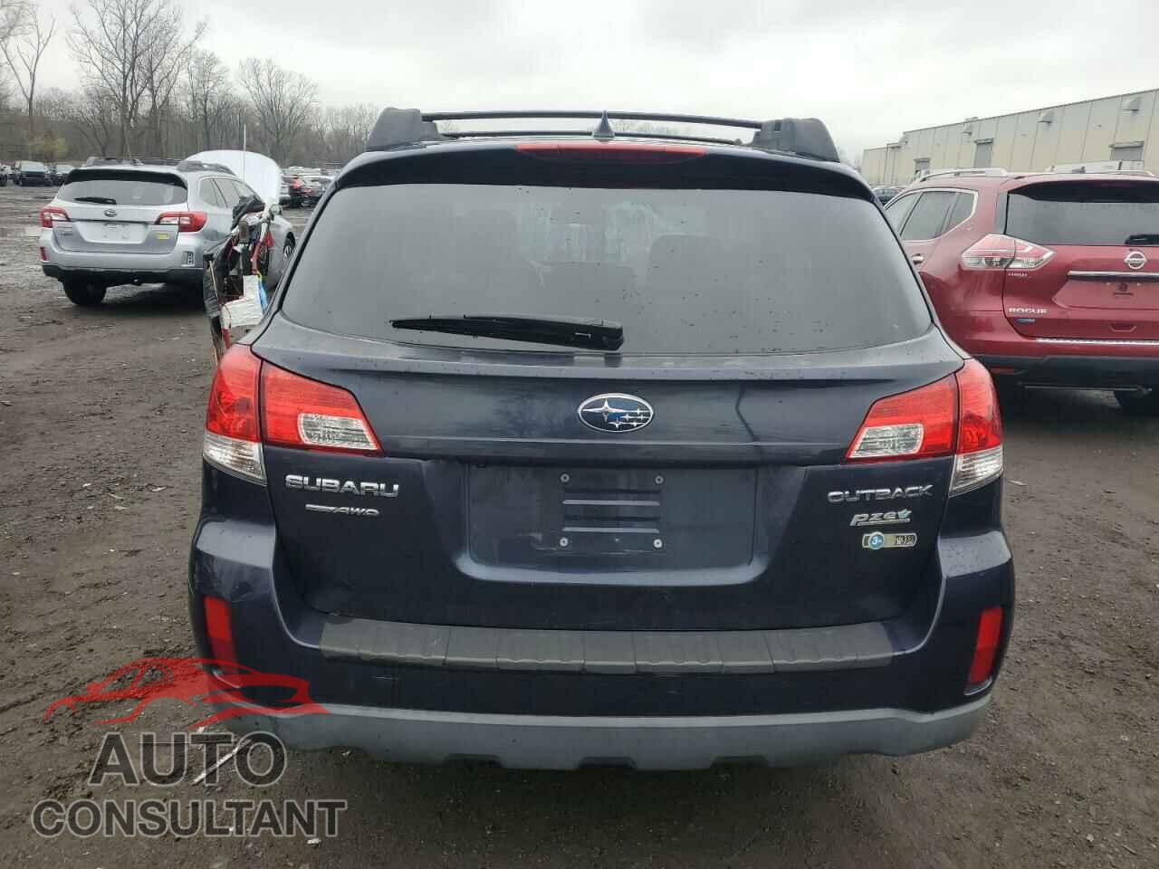 SUBARU OUTBACK 2013 - 4S4BRBKC5D3200616