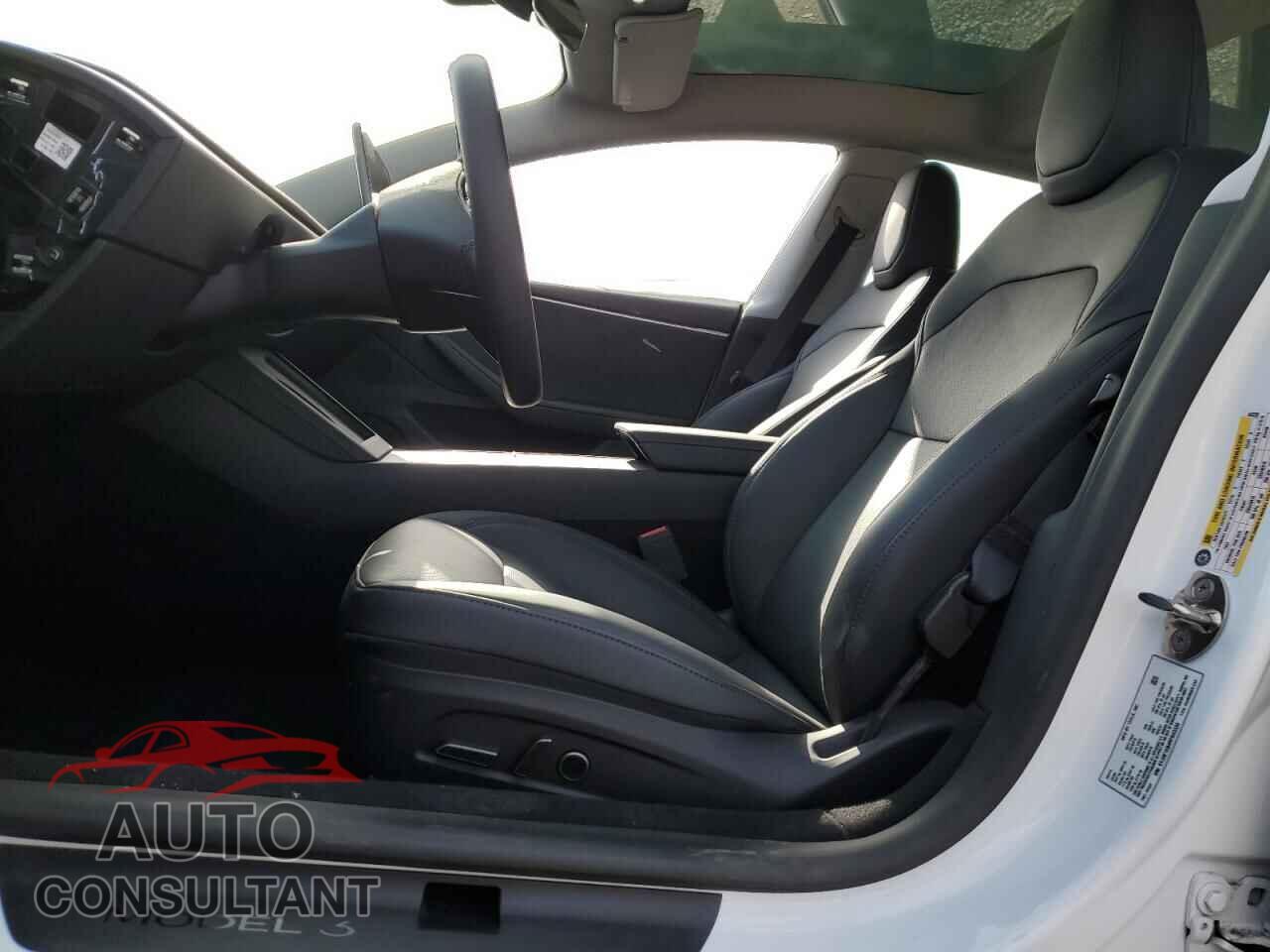 TESLA MODEL 3 2024 - 5YJ3E1EB4RF843339