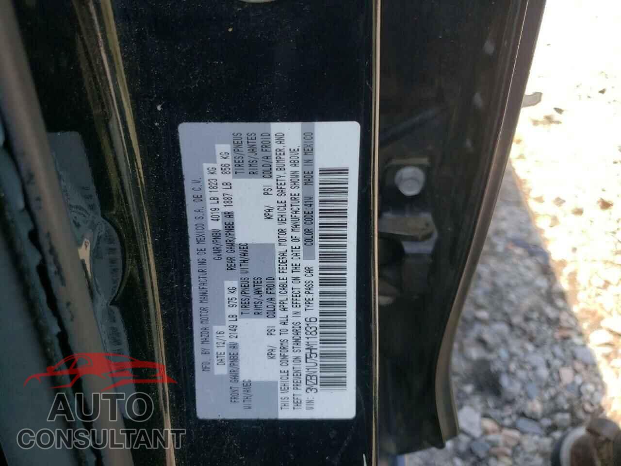 MAZDA 3 2017 - 3MZBN1U75HM118316