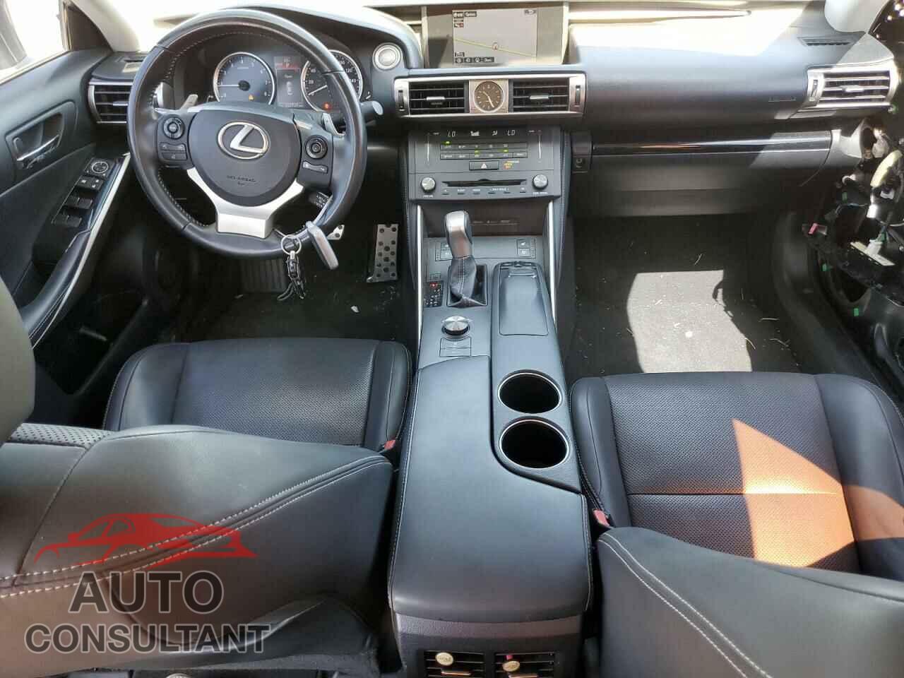 LEXUS IS 2015 - JTHBF1D20F5053123