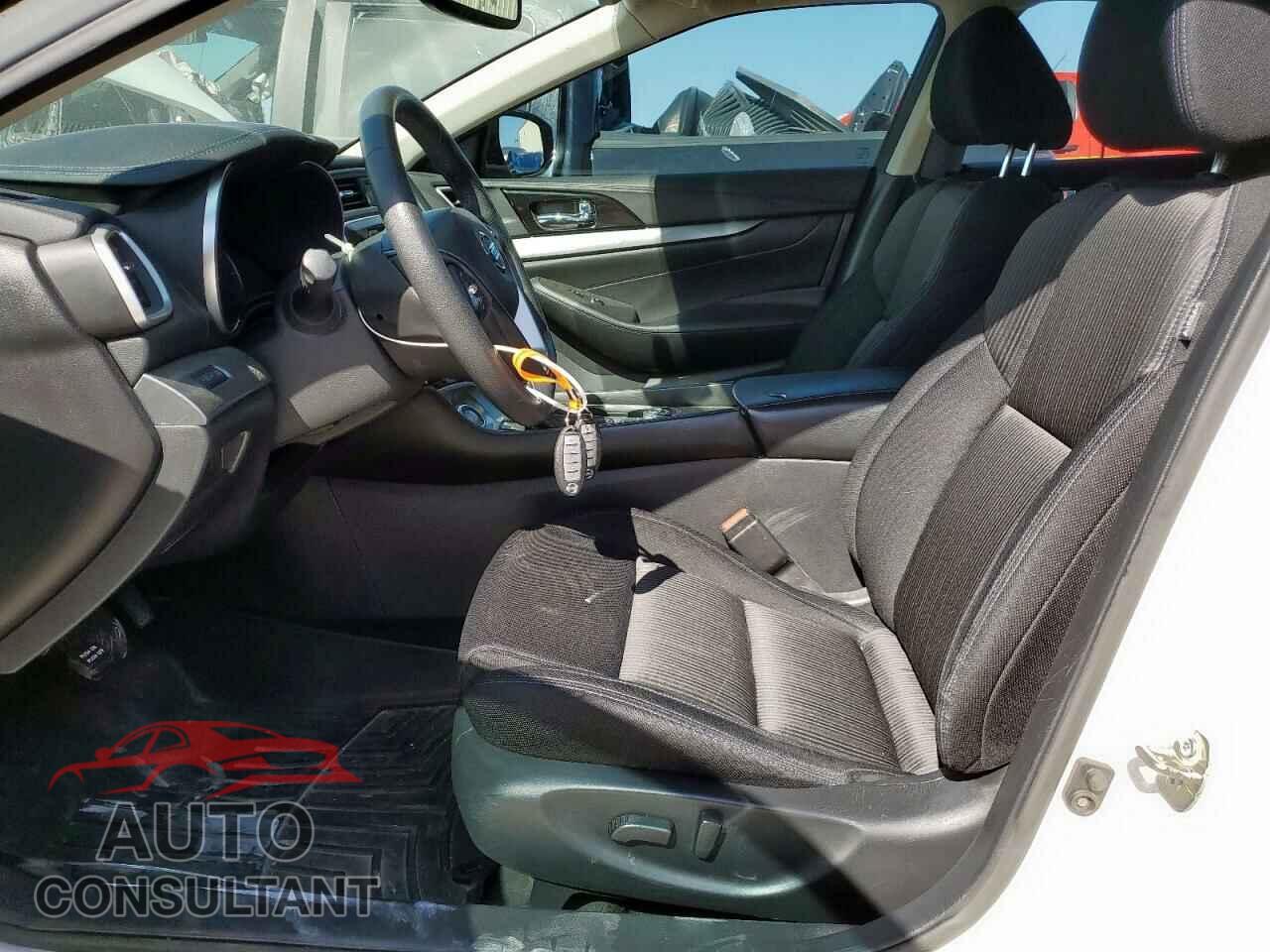 NISSAN MAXIMA 2017 - 1N4AA6AP1HC440485